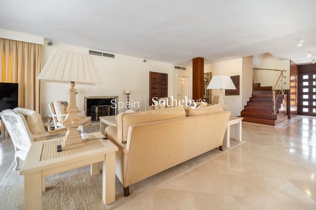 3 soverom Villa til salgs i Puerto Banus, Marbella med svømmebasseng garasje - € 2 995 999 (Ref: 9810823)