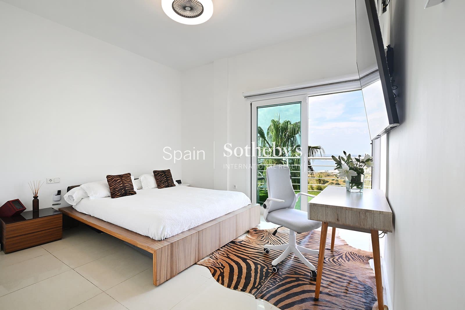 4 slaapkamer Villa te koop in Benalmadena met zwembad garage - € 3.390.000 (Ref: 9814713)