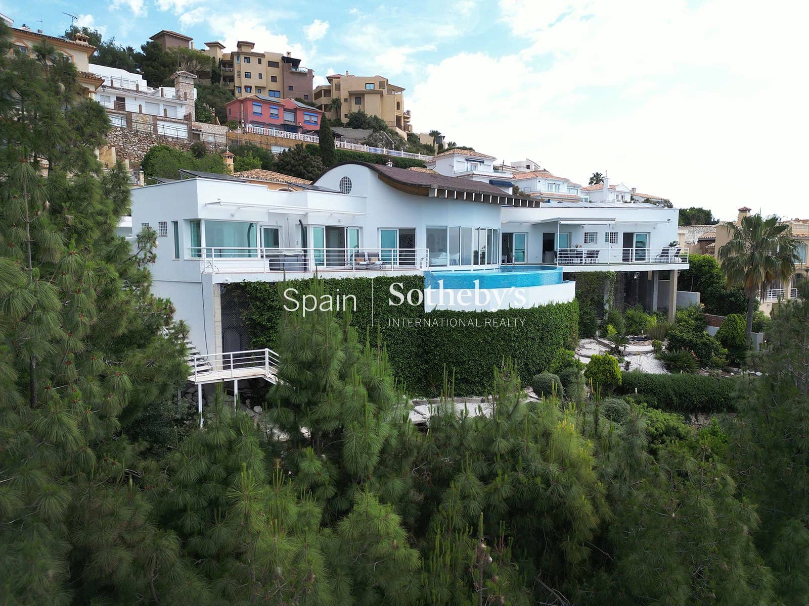 4 slaapkamer Villa te koop in Benalmadena met zwembad garage - € 3.390.000 (Ref: 9814713)
