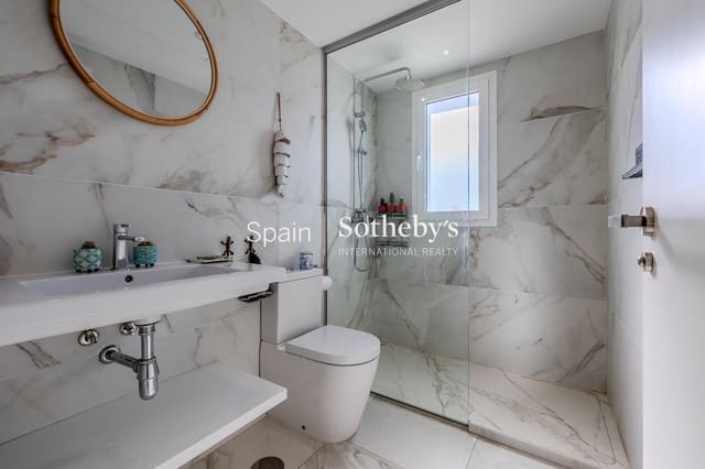 2 makuuhuone Kattohuoneisto myytävänä paikassa Playa Bajadilla - Puertos, Marbella mukana uima-altaan 
autotalli - 920 000 € (Ref: 9819760)