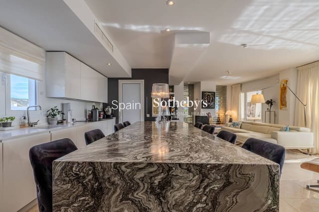 2 makuuhuone Kattohuoneisto myytävänä paikassa Playa Bajadilla - Puertos, Marbella mukana uima-altaan 
autotalli - 920 000 € (Ref: 9819760)