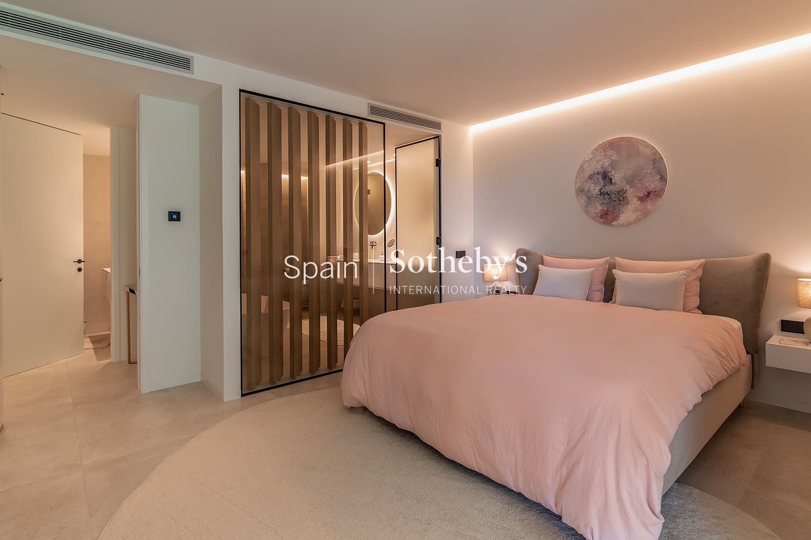 Piso de 2 habitaciones en Sotogrande en venta con piscina garaje - 1.155.000 € (Ref: 9830012)