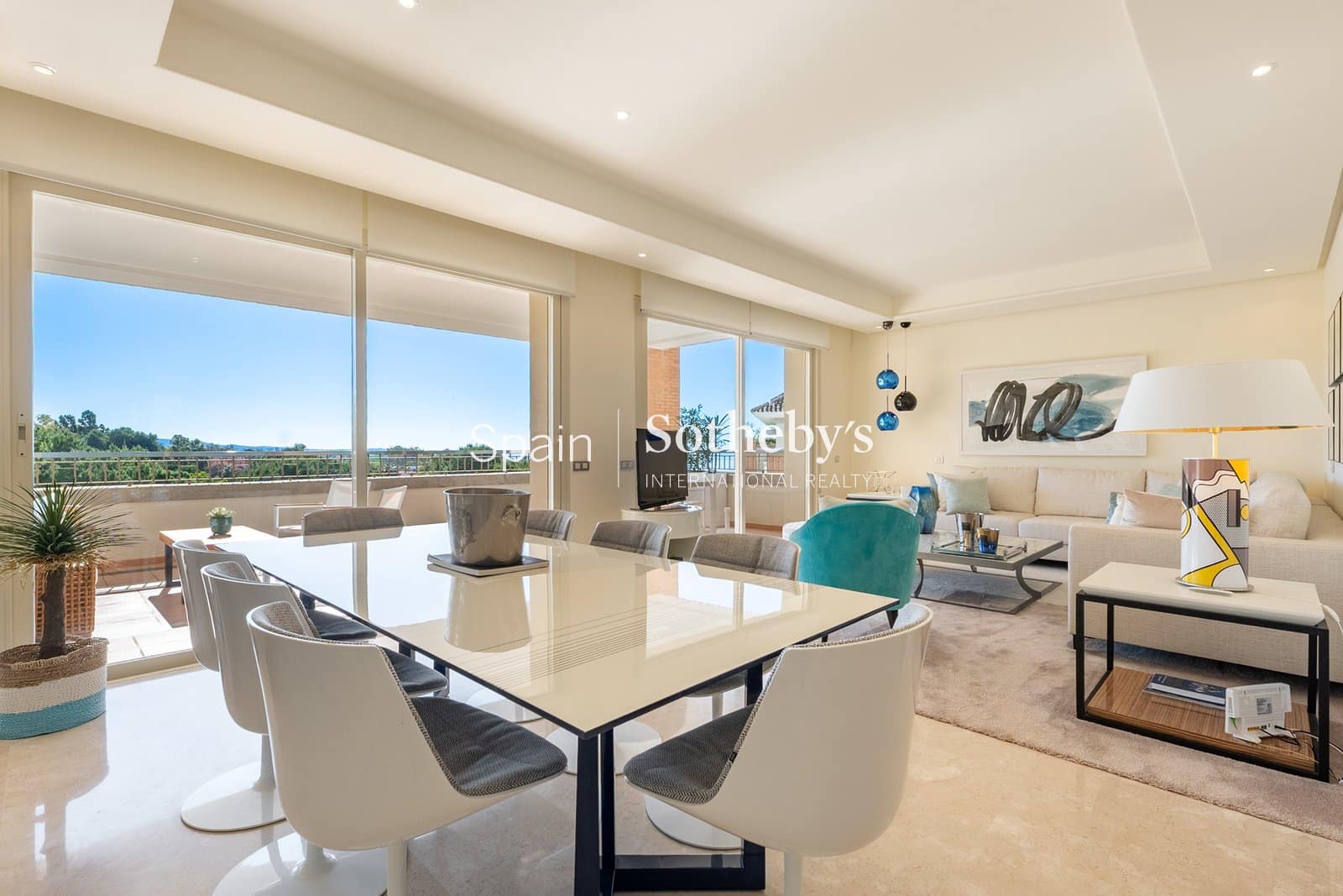 3 bedroom Flat for sale in Marbella with pool garage - € 3,950,000 (Ref: 9838398)