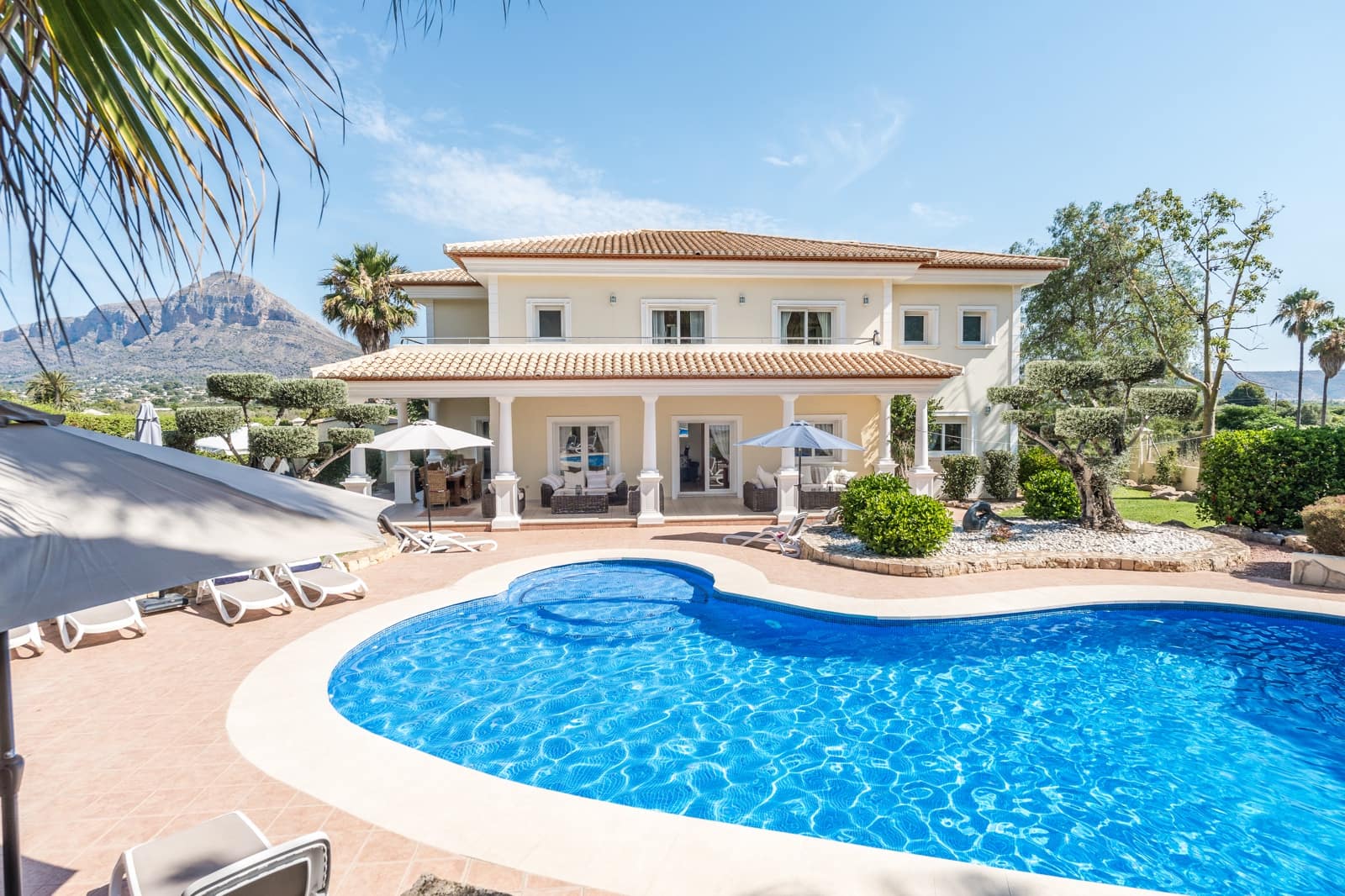 6 bedroom Villa for sale in Javea / Xabia with pool garage - € 1,600,000 (Ref: 9253650)