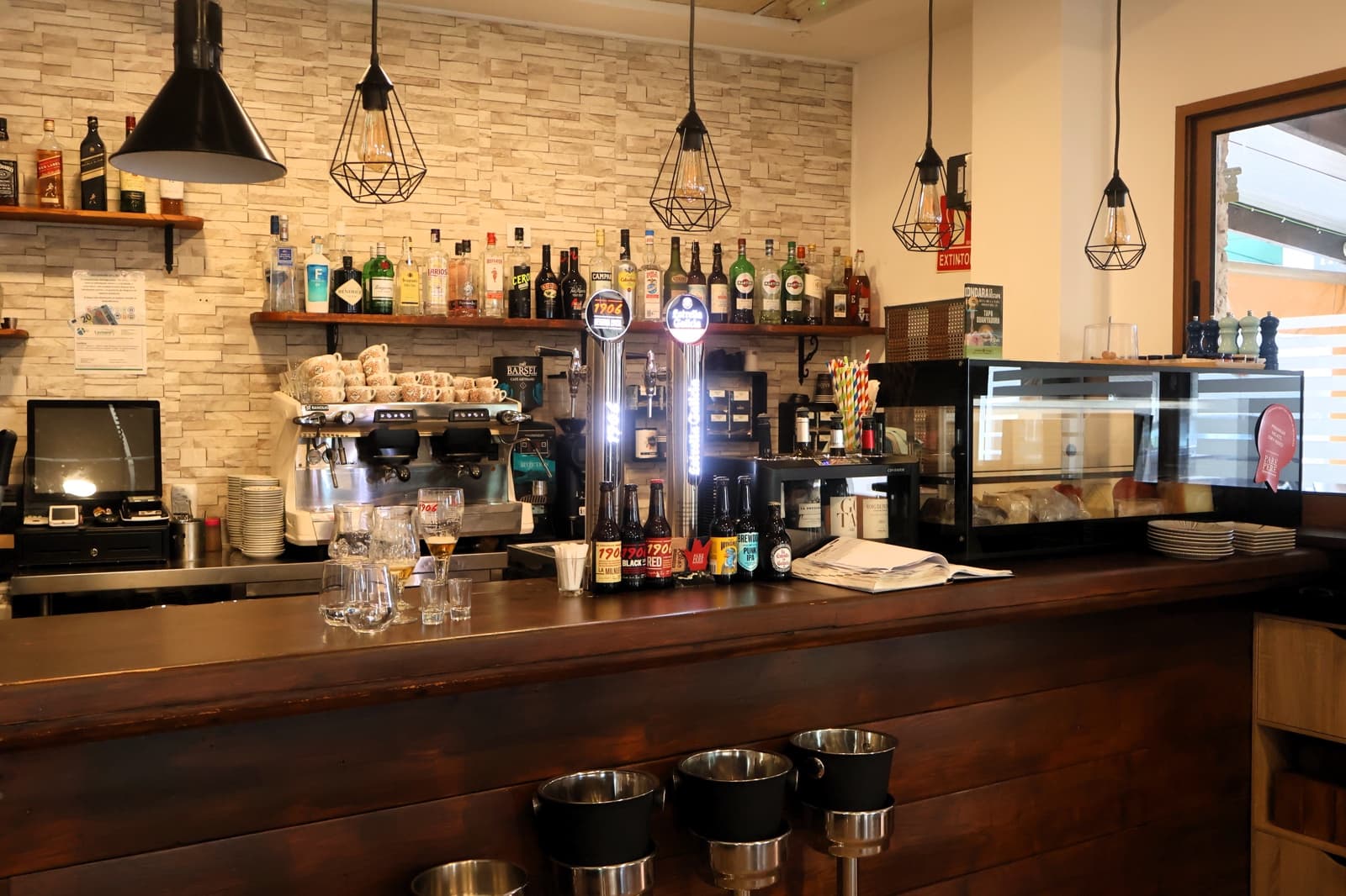 Ravintola/baari myytävänä paikassa Ondara - 45 000 € (Ref: 9468997)