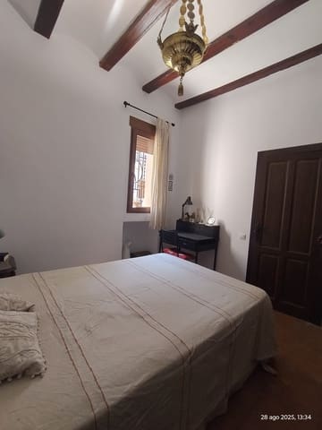 4 bedroom Townhouse for sale in Bétera with garage - € 415,000 (Ref: 9242000)