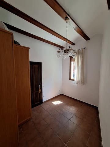 4 bedroom Townhouse for sale in Bétera with garage - € 415,000 (Ref: 9242000)