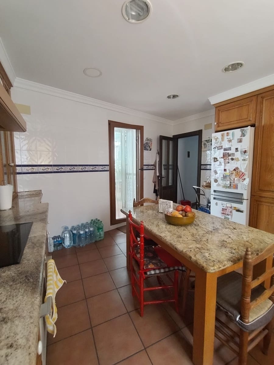 4 chambre Maison de Ville à vendre à Betera avec garage - 415 000 € (Ref: 9242000)