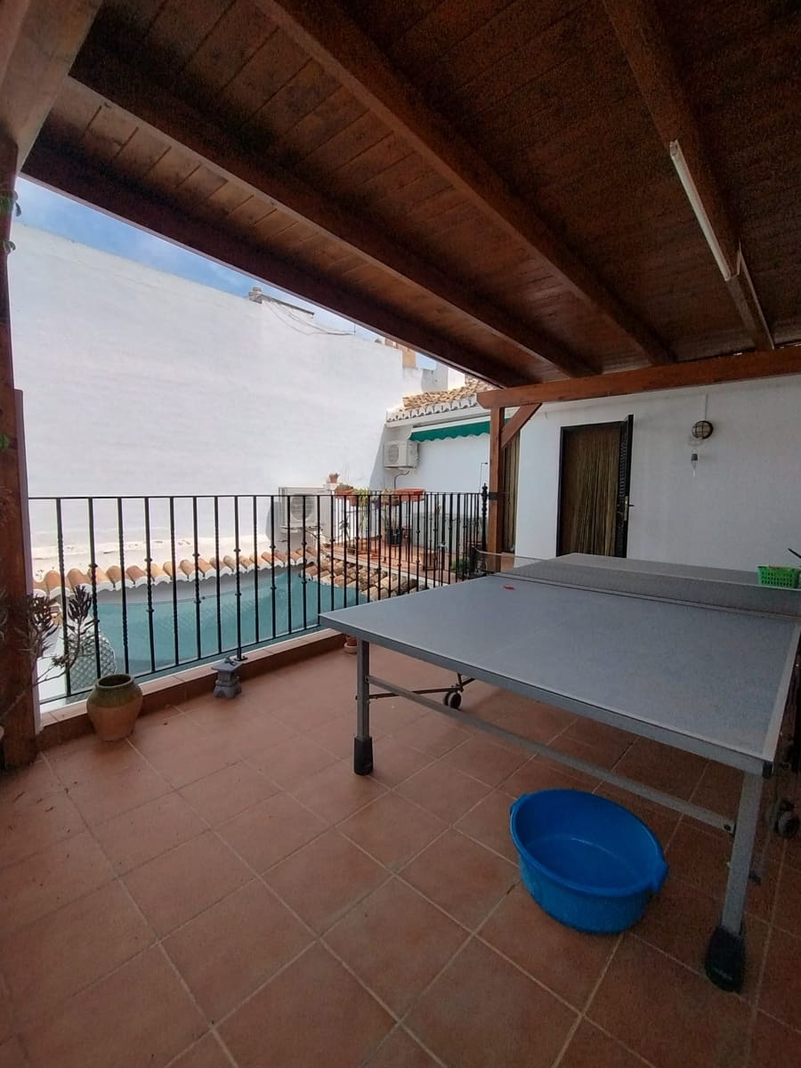 4 chambre Maison de Ville à vendre à Betera avec garage - 415 000 € (Ref: 9242000)