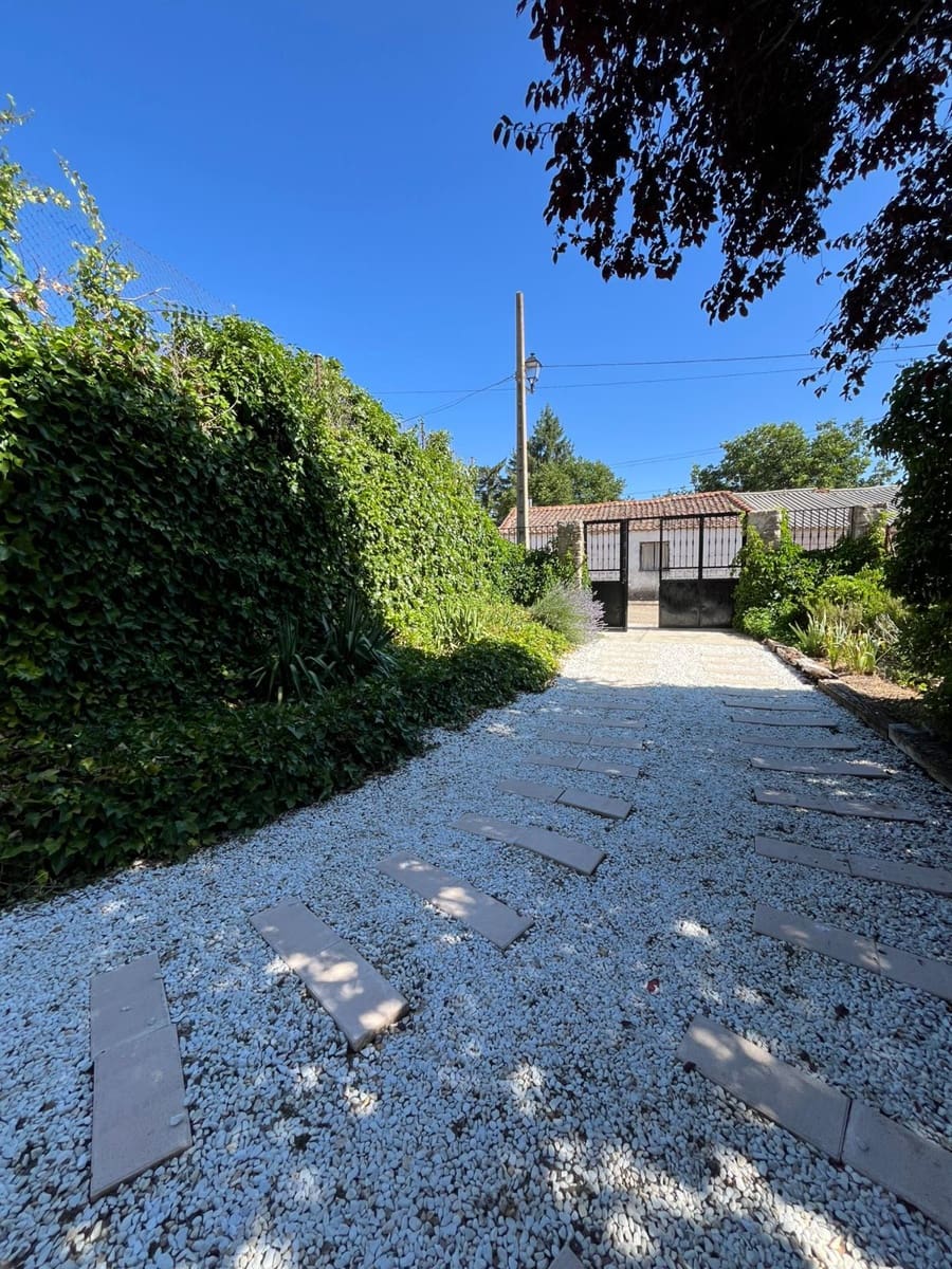 4 soveværelse Byhus til salg i Cedillo de la Torre med garage - € 244.000 (Ref: 9251465)