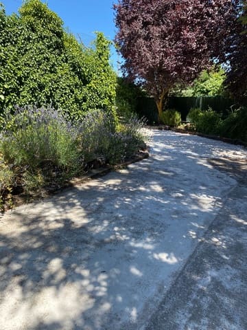 4 bedroom Townhouse for sale in Cedillo de la Torre with garage - € 244,000 (Ref: 9251465)