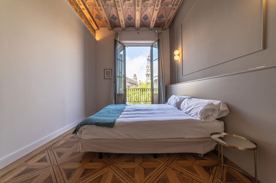 2 soveværelse Lejlighed til salg i Barcelona by med swimmingpool - € 1.050.000 (Ref: 10039448)