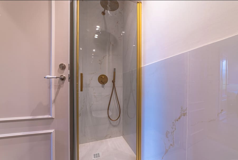2 soveværelse Lejlighed til salg i Barcelona by med swimmingpool - € 1.050.000 (Ref: 10039448)