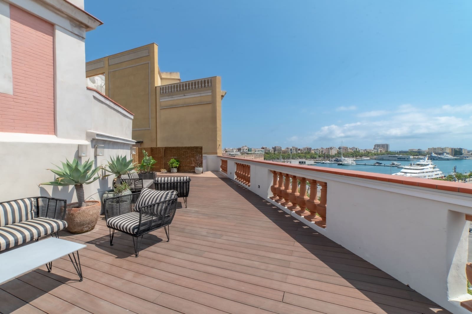 3 sypialnia Apartament na sprzedaż w Miasto Barcelona z basenem - 935 000 € (Ref: 10041618)