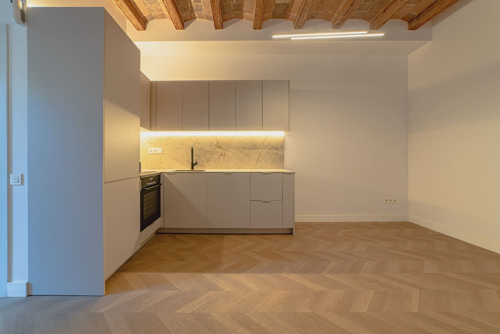 2 makuuhuone Huoneisto myytävänä paikassa Barcelona kaupunki - 549 000 € (Ref: 10076778)