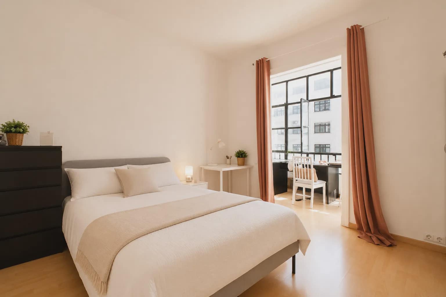 4 slaapkamer Appartement te koop in Barcelona stad - € 985.000 (Ref: 10086756)