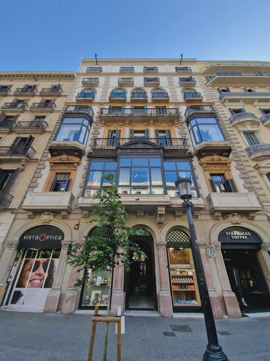 4 slaapkamer Appartement te koop in Barcelona stad - € 985.000 (Ref: 10086756)