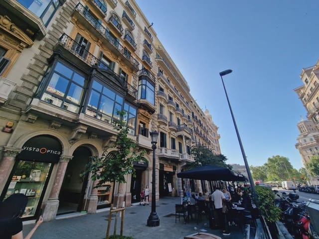 4 slaapkamer Appartement te koop in La Dreta de L'Eixample, Barcelona stad - € 985.000 (Ref: 10086756)