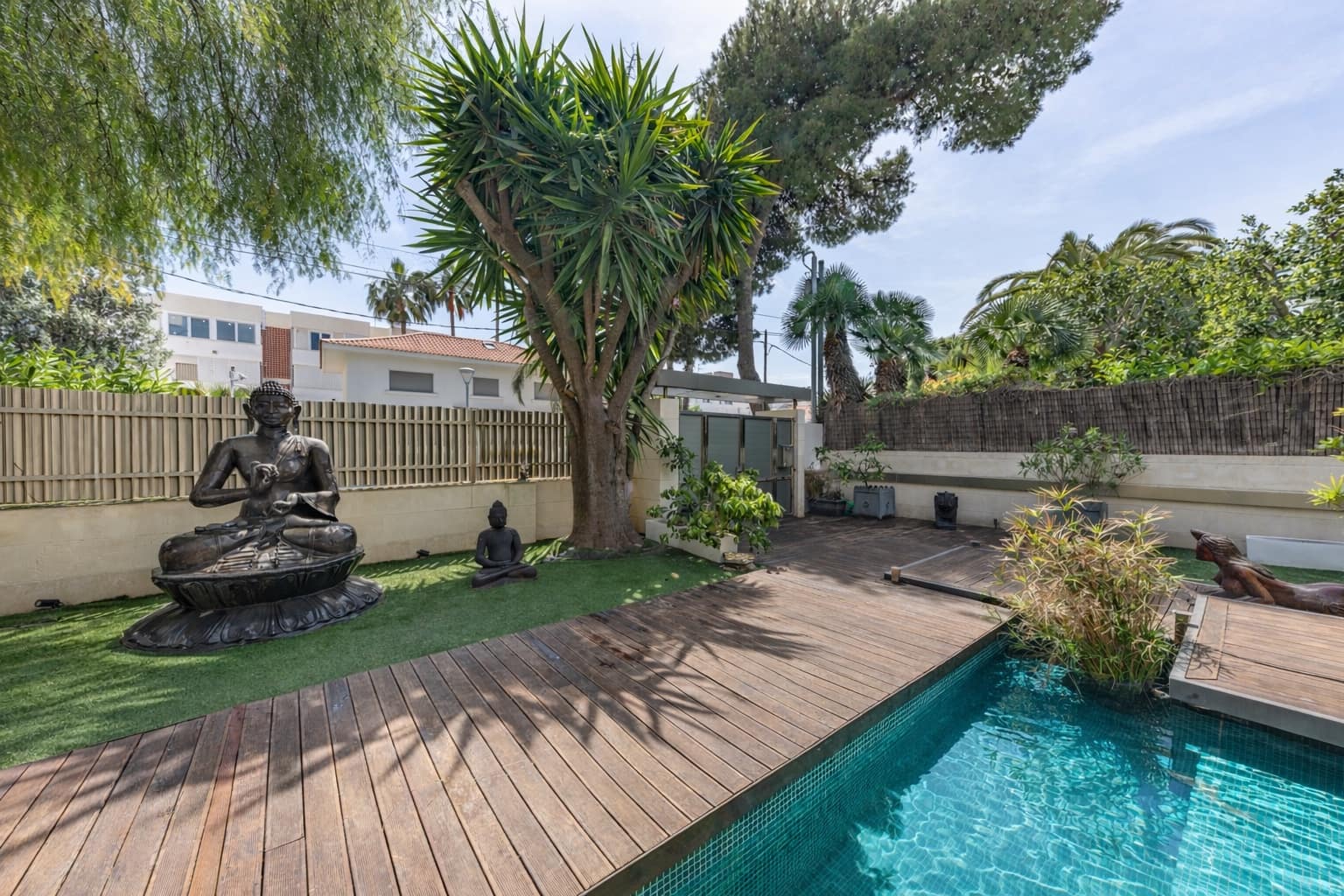 3 makuuhuone Omakotitalo myytävänä paikassa Sitges mukana uima-altaan 
autotalli - 2 950 000 € (Ref: 9953141)