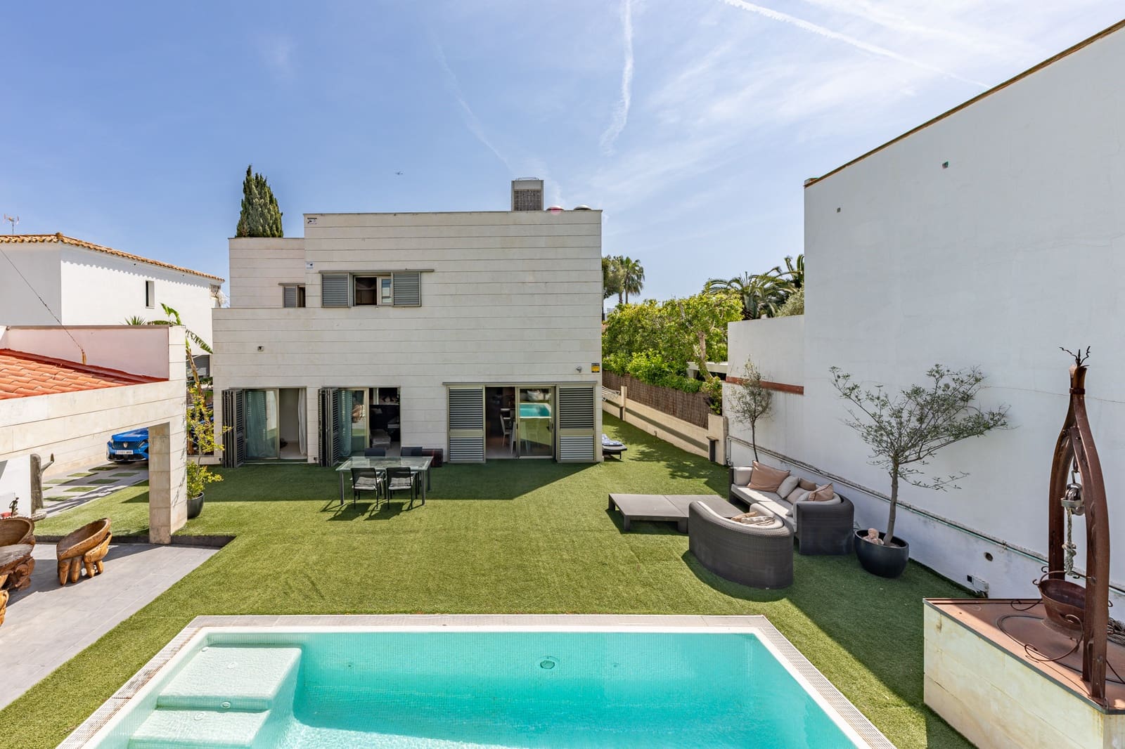 3 makuuhuone Omakotitalo myytävänä paikassa Sitges mukana uima-altaan 
autotalli - 2 950 000 € (Ref: 9953141)