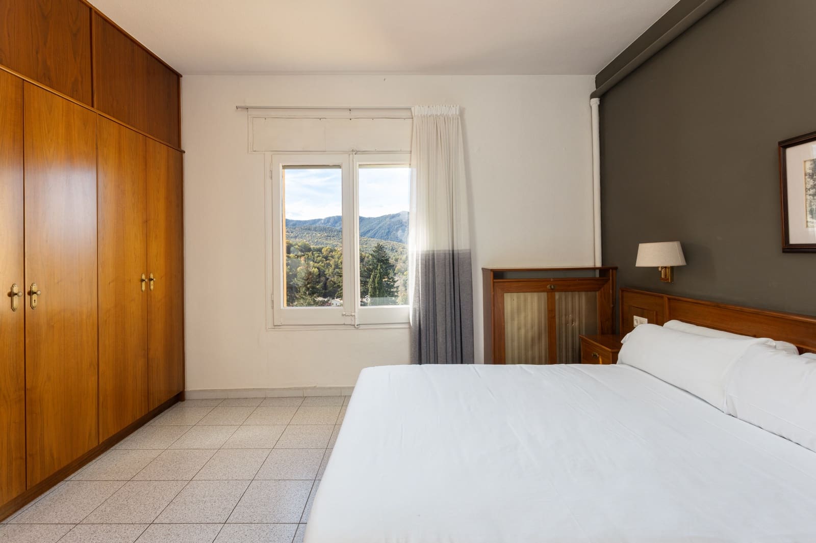 25 bedroom Hotel for sale in Viladrau with pool garage - € 1,690,000 (Ref: 9956570)