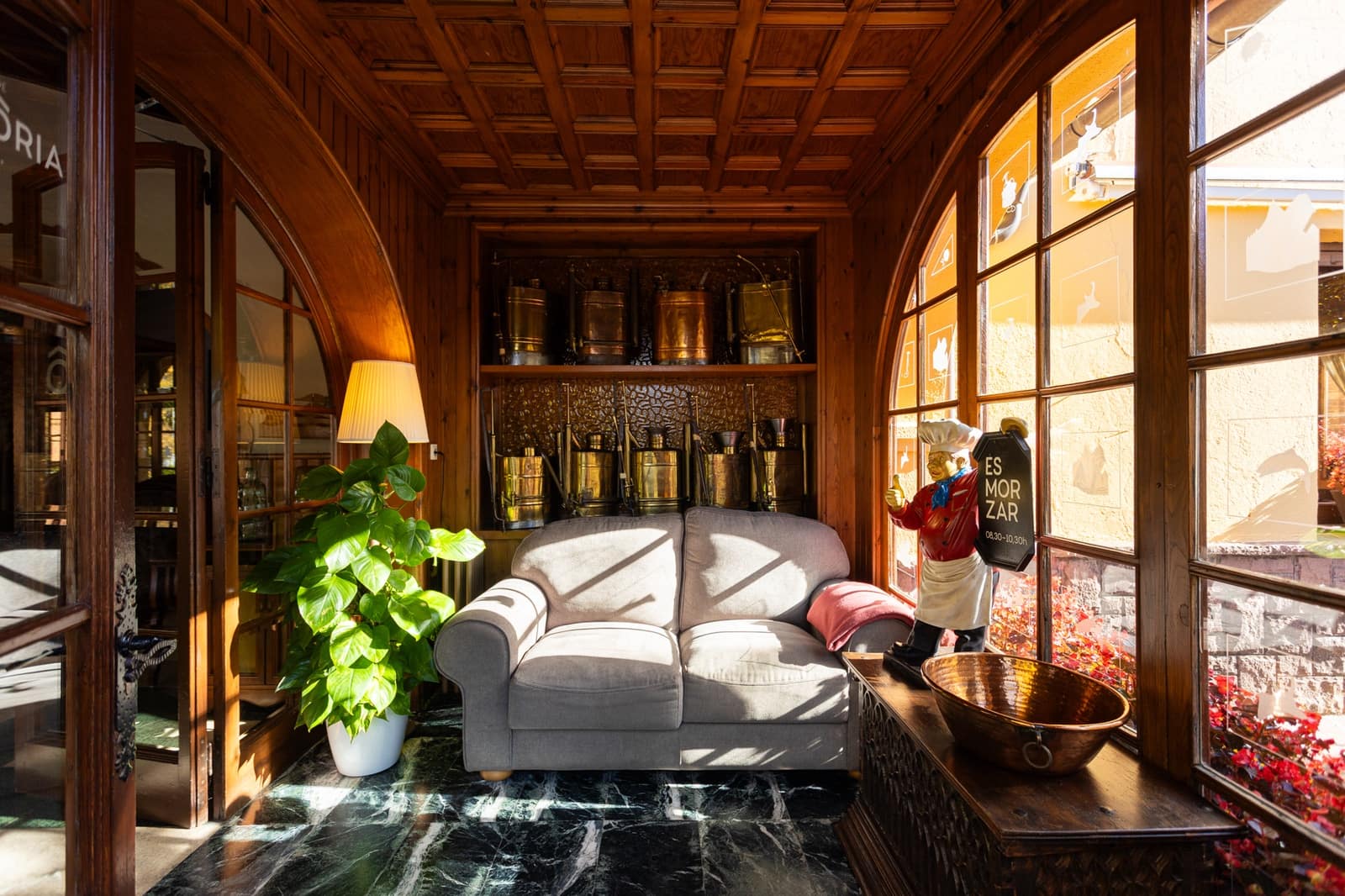 25 bedroom Hotel for sale in Viladrau with pool garage - € 1,690,000 (Ref: 9956570)