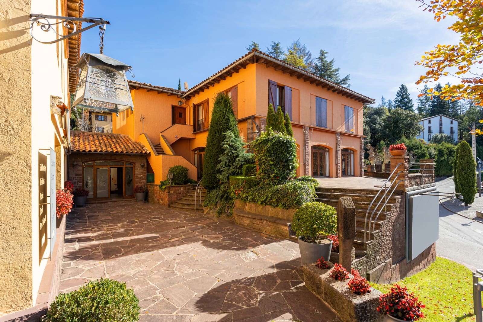 25 bedroom Hotel for sale in Viladrau with pool garage - € 1,690,000 (Ref: 9956570)