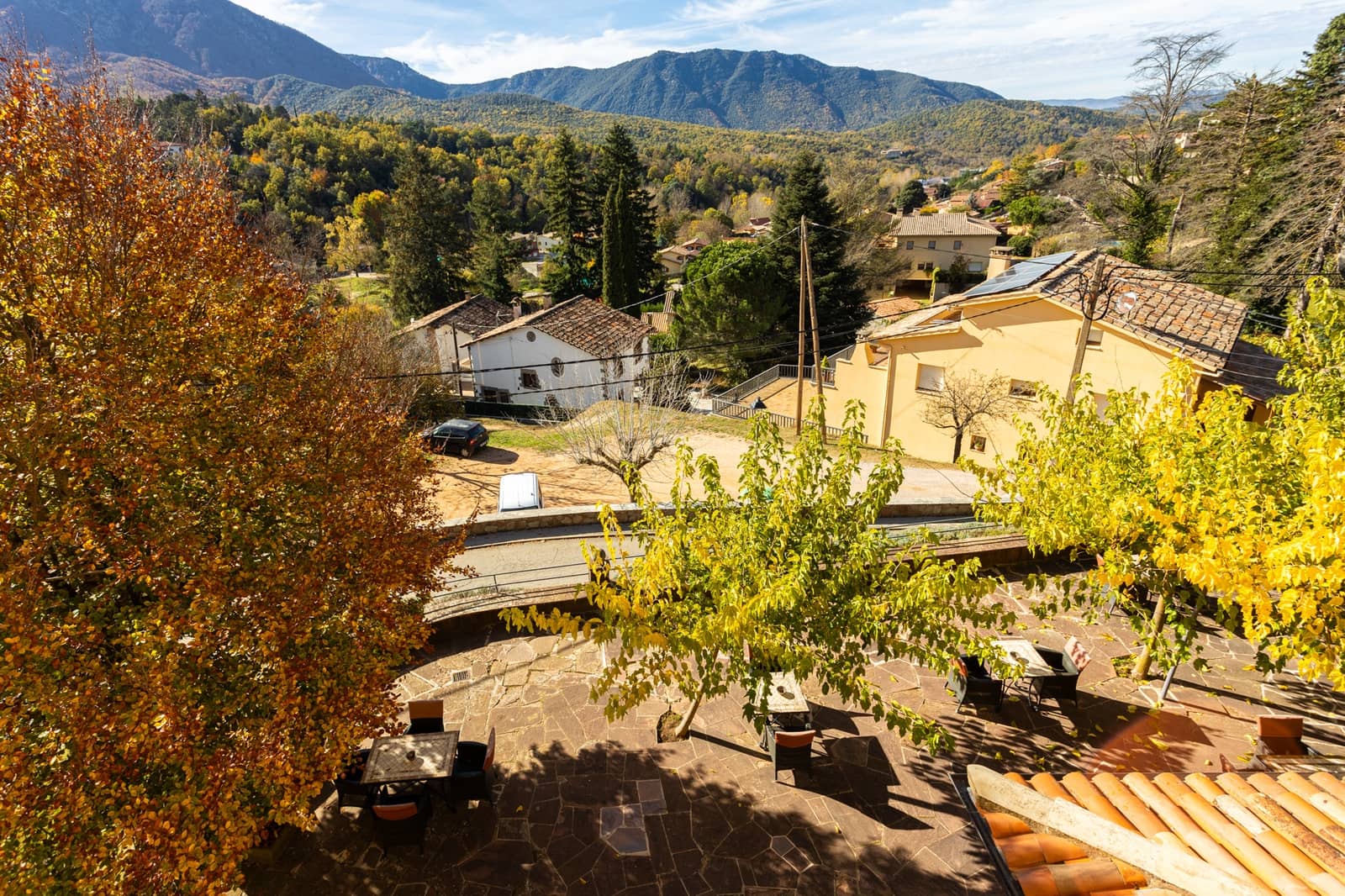 25 bedroom Hotel for sale in Viladrau with pool garage - € 1,690,000 (Ref: 9956570)