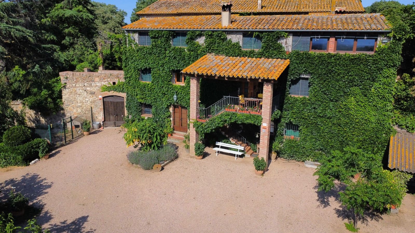 Finca/Casa Rural de 18 habitaciones en Llagostera en venta con piscina garaje - 4.700.000 € (Ref: 9958484)