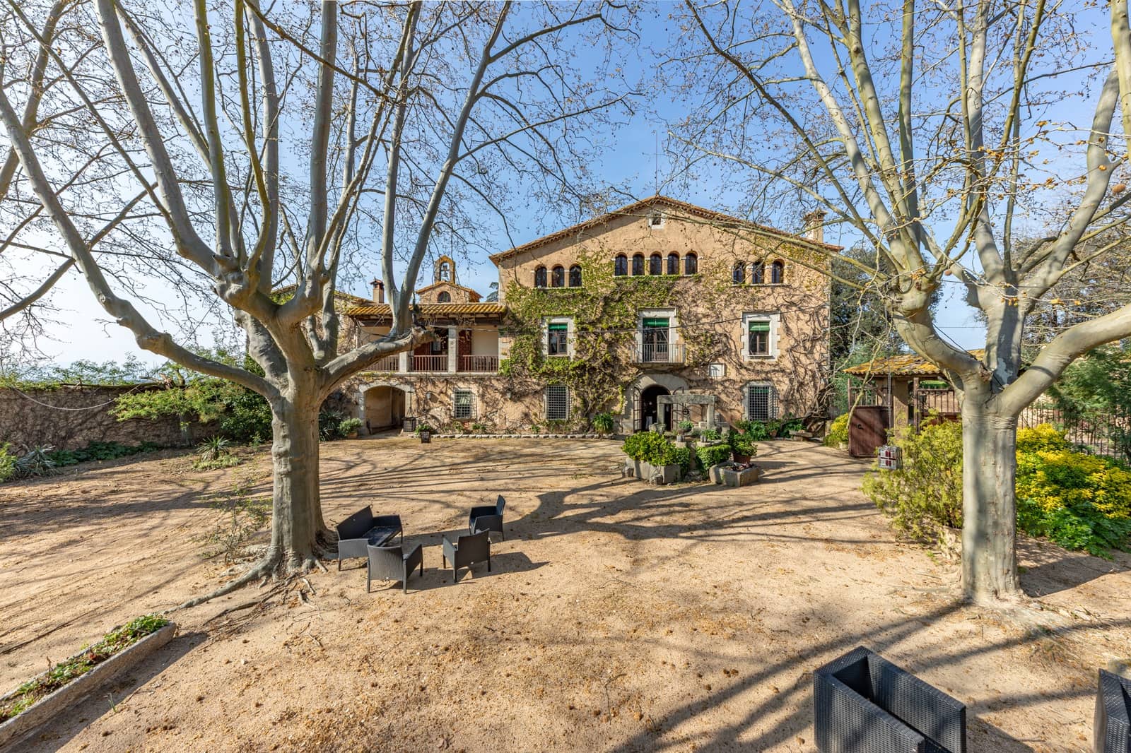 Finca/Casa Rural de 18 habitaciones en Llagostera en venta con piscina garaje - 4.700.000 € (Ref: 9958484)