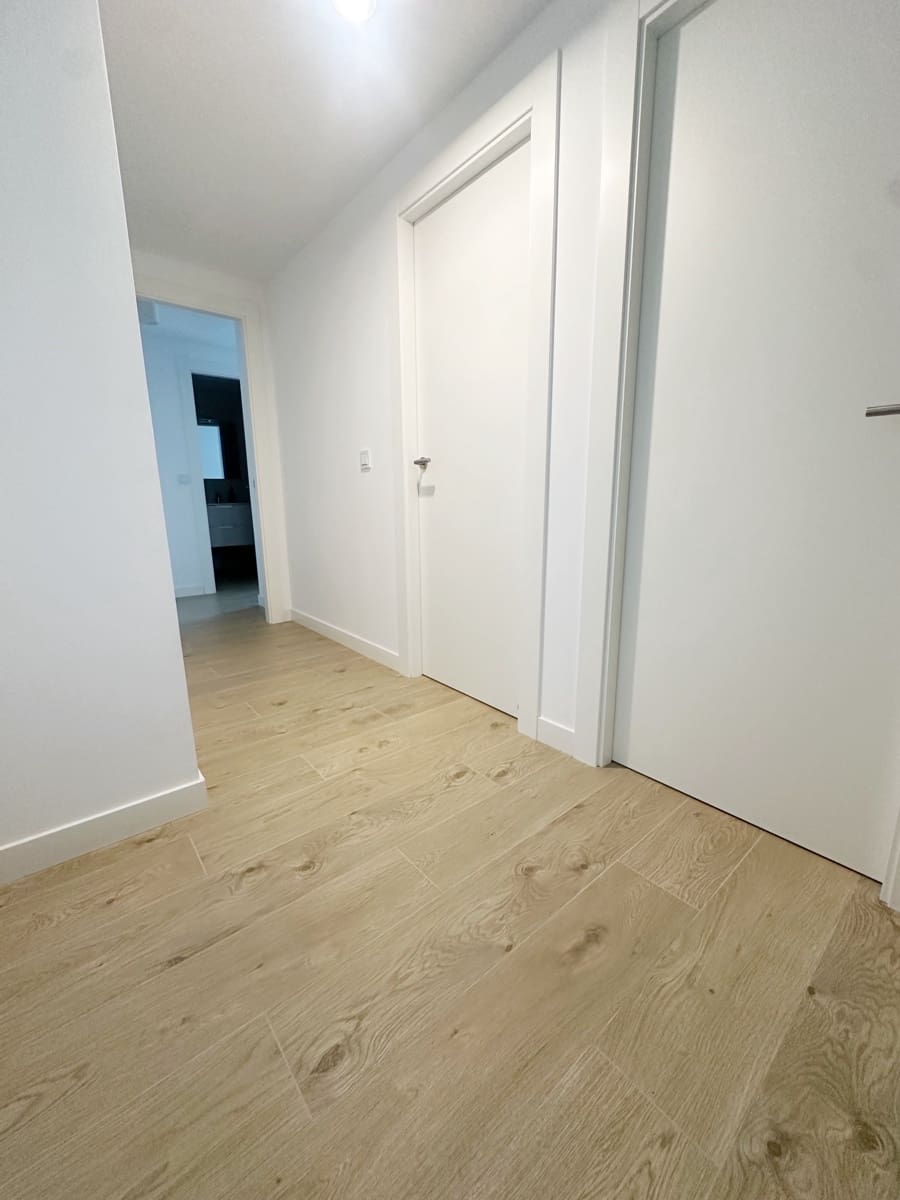 3 sypialnia Apartament na sprzedaż w Estepona z basenem garażem - 495 000 € (Ref: 9249096)