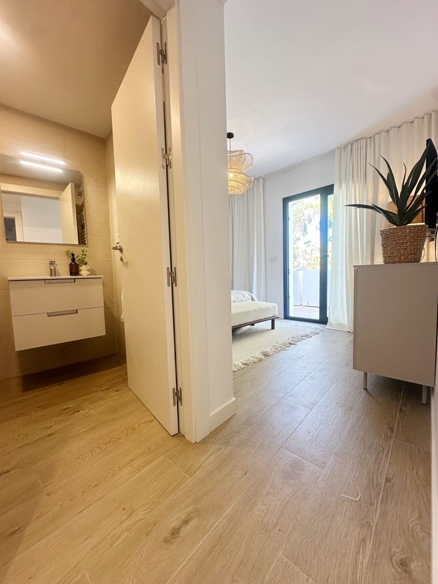 3 sypialnia Apartament na sprzedaż w Estepona z basenem garażem - 495 000 € (Ref: 9249096)