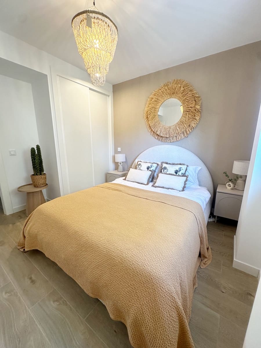 3 sypialnia Apartament na sprzedaż w Estepona z basenem garażem - 495 000 € (Ref: 9249096)