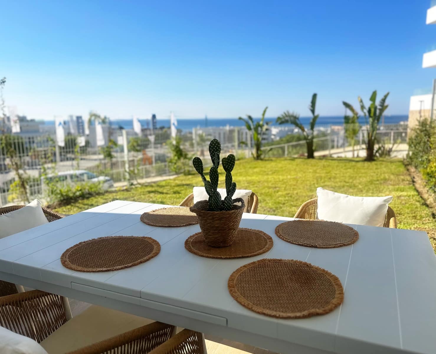 3 sypialnia Apartament na sprzedaż w Estepona z basenem garażem - 495 000 € (Ref: 9249096)
