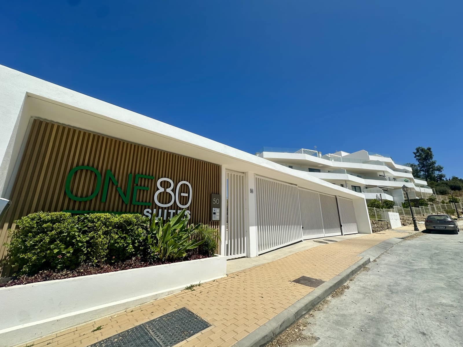 3 sypialnia Apartament na sprzedaż w Estepona z basenem garażem - 495 000 € (Ref: 9249096)