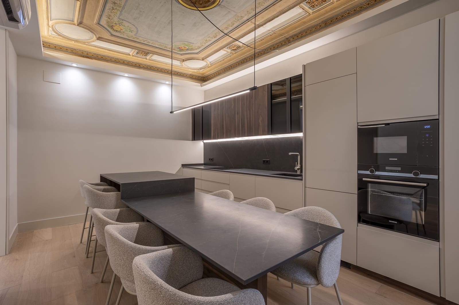 2 soveværelse Lejlighed til salg i Barcelona by - € 1.190.000 (Ref: 9274731)