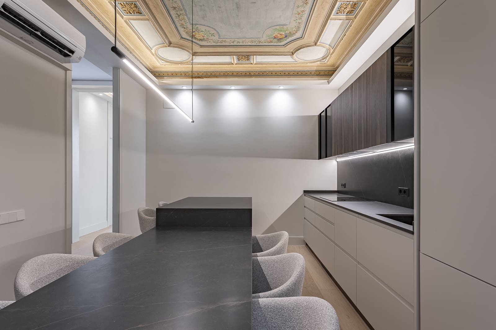 2 soveværelse Lejlighed til salg i Barcelona by - € 1.190.000 (Ref: 9274731)