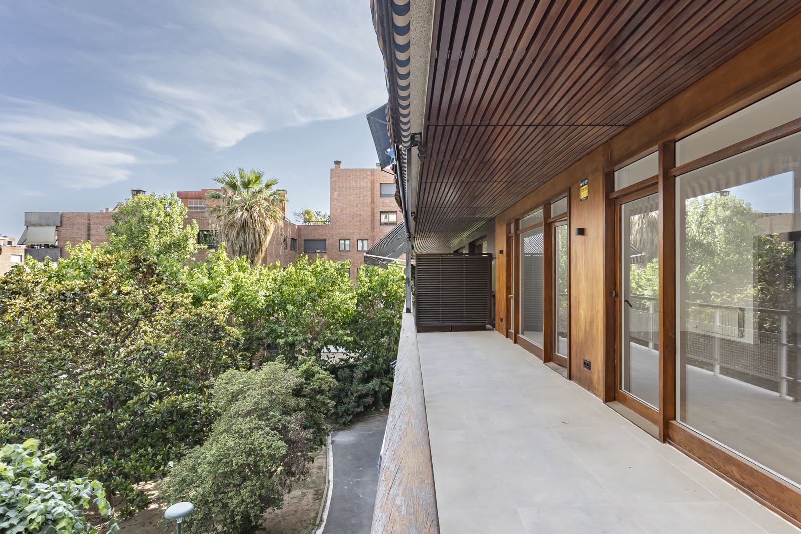 Piso de 6 habitaciones en Barcelona ciudad en venta con garaje - 1.495.000 € (Ref: 9275273)