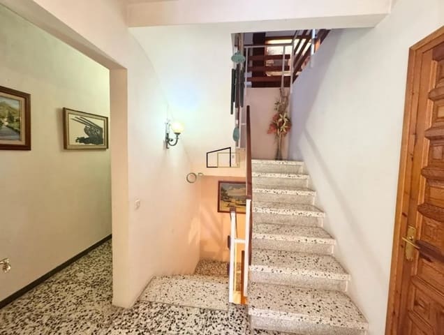 9 bedroom Finca/Country House for sale in La Llacuna with pool garage - € 425,000 (Ref: 9261981)