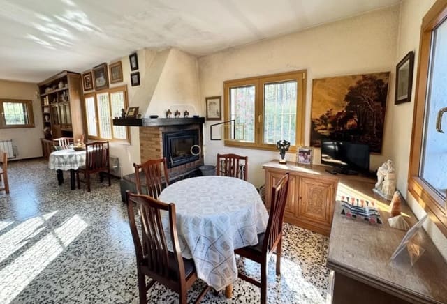 9 bedroom Finca/Country House for sale in La Llacuna with pool garage - € 425,000 (Ref: 9261981)