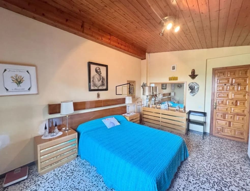 9 chambre Finca/Maison de Campagne à vendre à La Llacuna avec piscine garage - 425 000 € (Ref: 9261981)