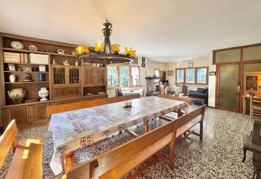 9 chambre Finca/Maison de Campagne à vendre à La Llacuna avec piscine garage - 425 000 € (Ref: 9261981)