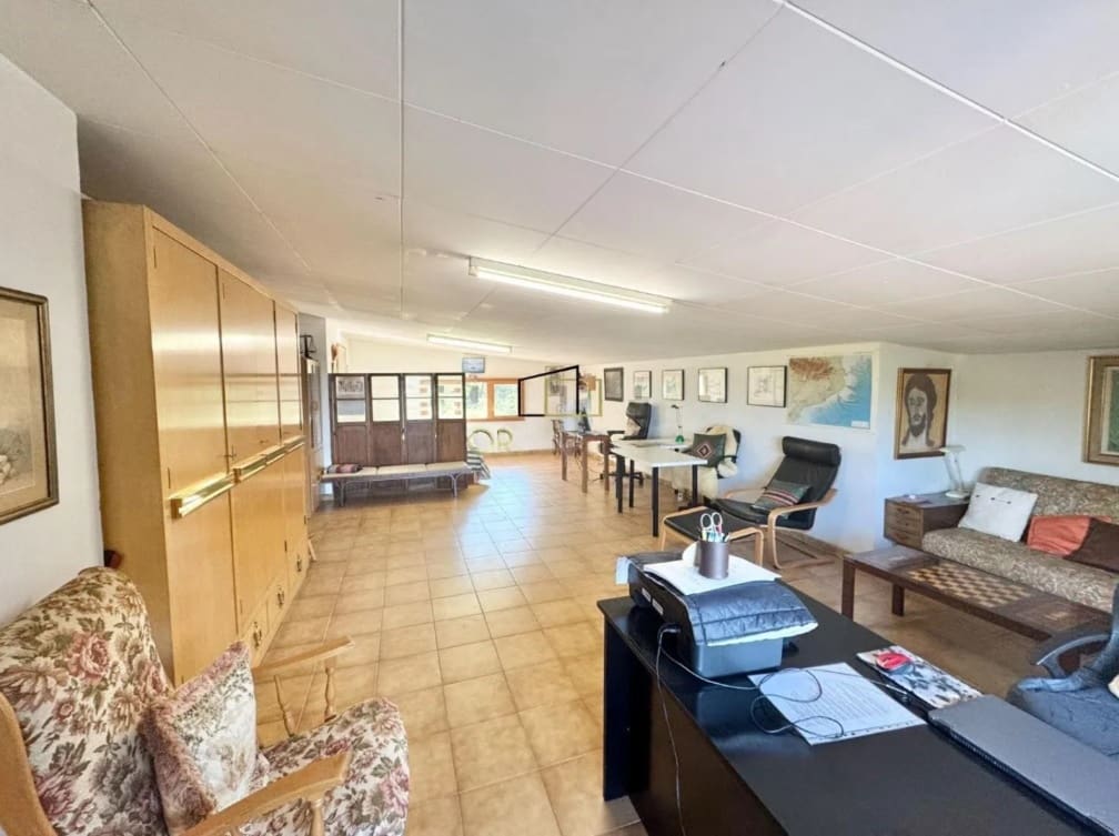 9 chambre Finca/Maison de Campagne à vendre à La Llacuna avec piscine garage - 425 000 € (Ref: 9261981)