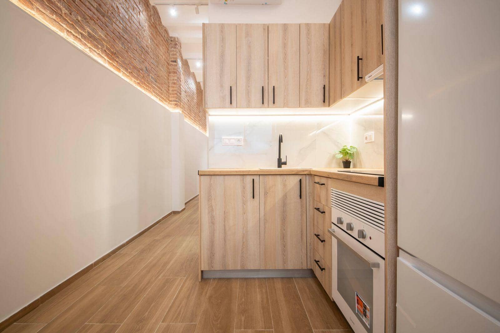 3 sovrum Lägenhet till salu i Barcelona stad - 379 000 € (Ref: 10059297)