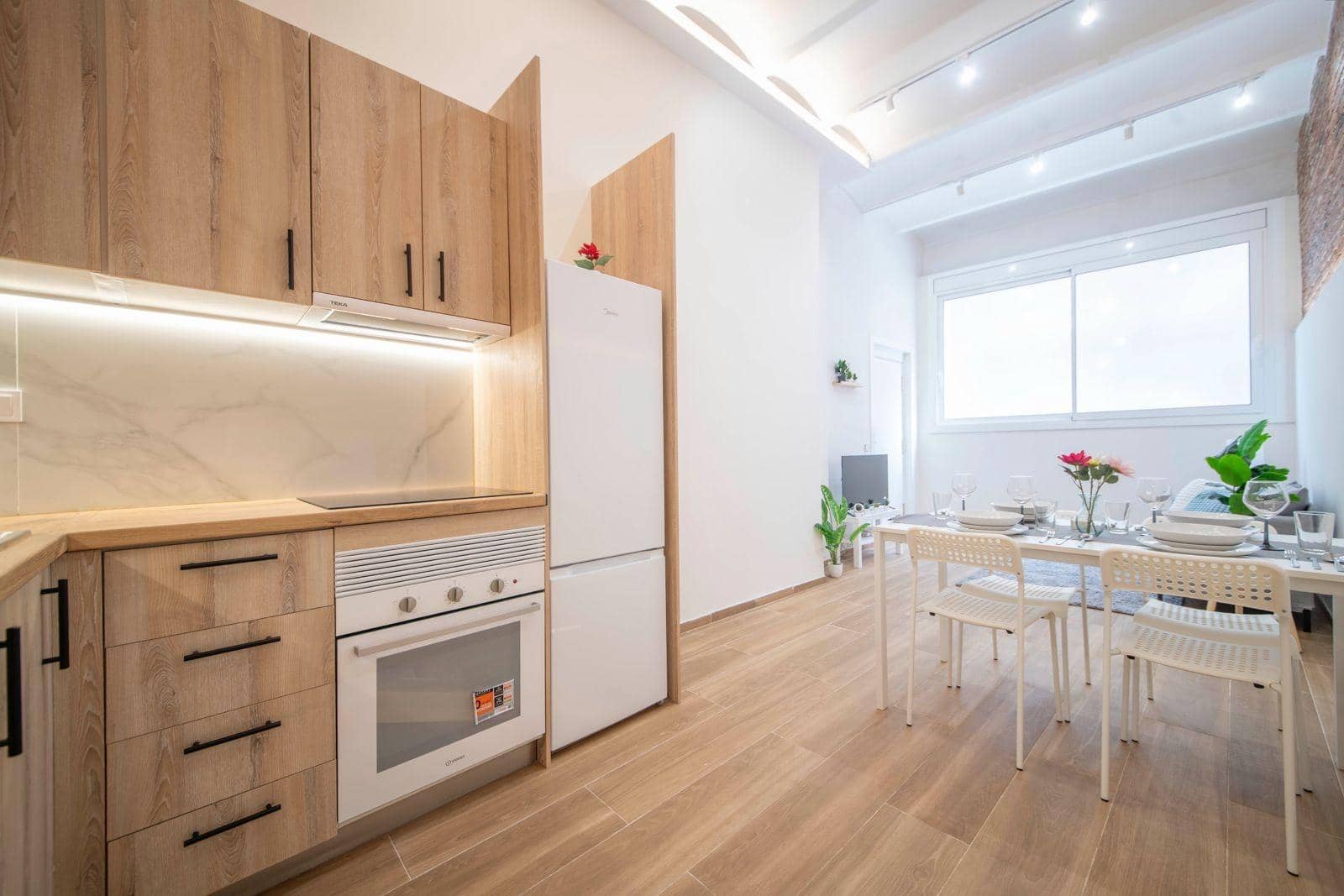 3 sovrum Lägenhet till salu i Barcelona stad - 379 000 € (Ref: 10059297)
