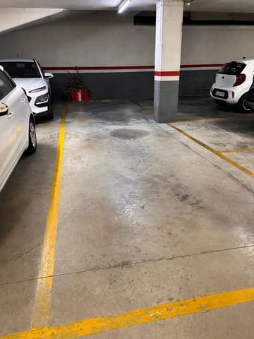 Garage att hyra i Mataró - 120 € (Ref: 10100329)