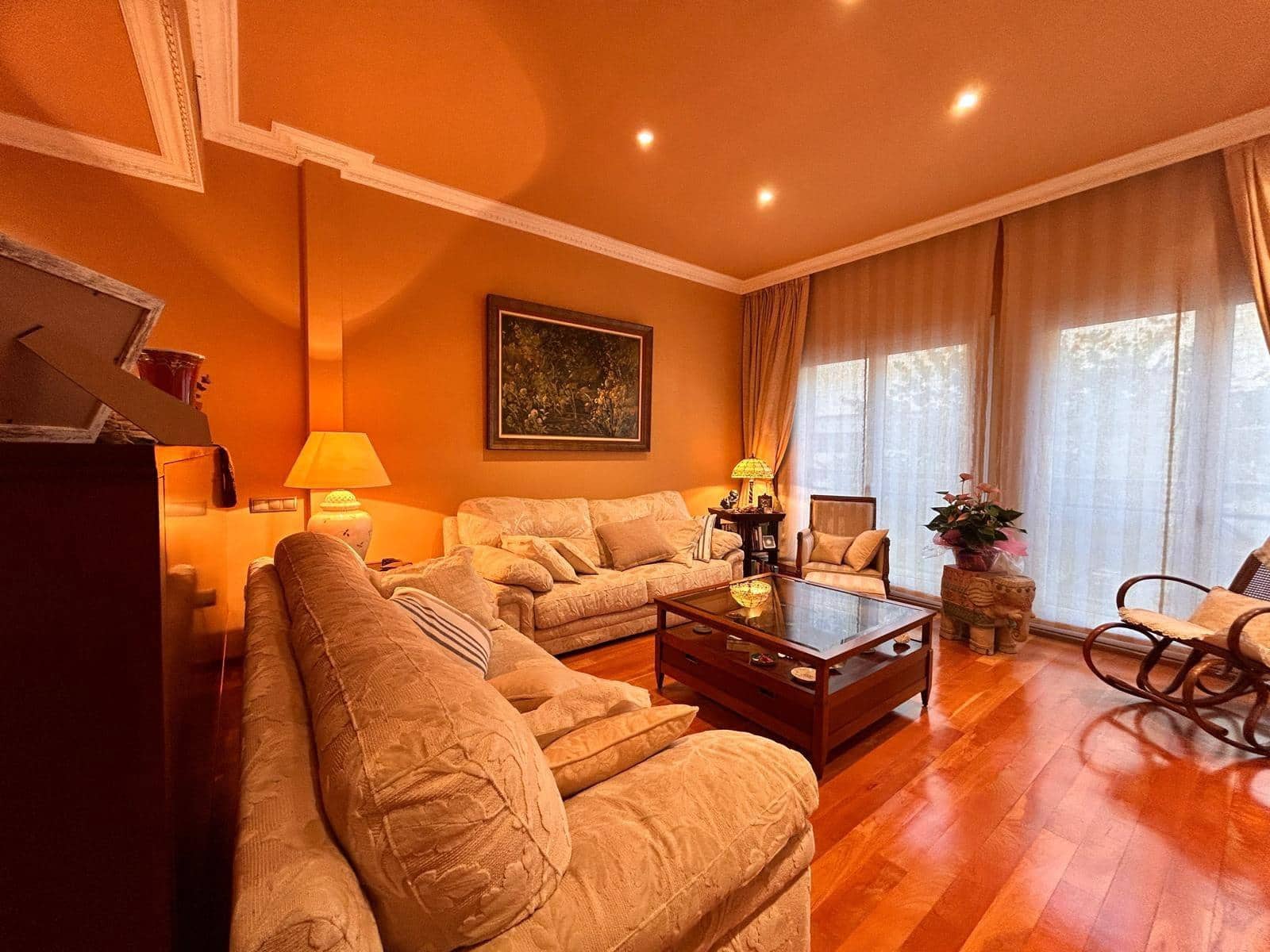 Casa de 4 habitaciones en Mataró en venta con garaje - 890.000 € (Ref: 10187246)