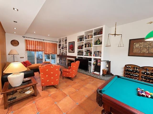 4 sypialnia Dom na sprzedaż w Mataró z garażem - 890 000 € (Ref: 10187246)