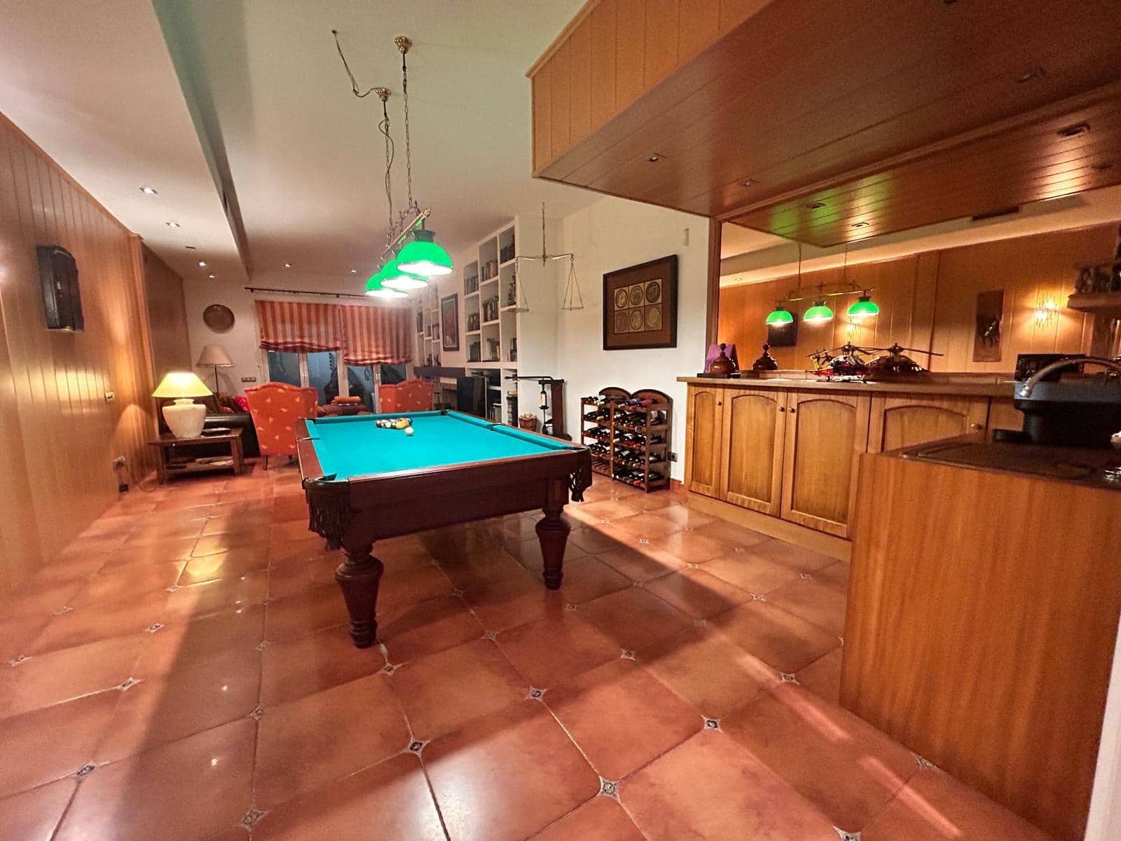 Casa de 4 habitaciones en Mataró en venta con garaje - 890.000 € (Ref: 10187246)