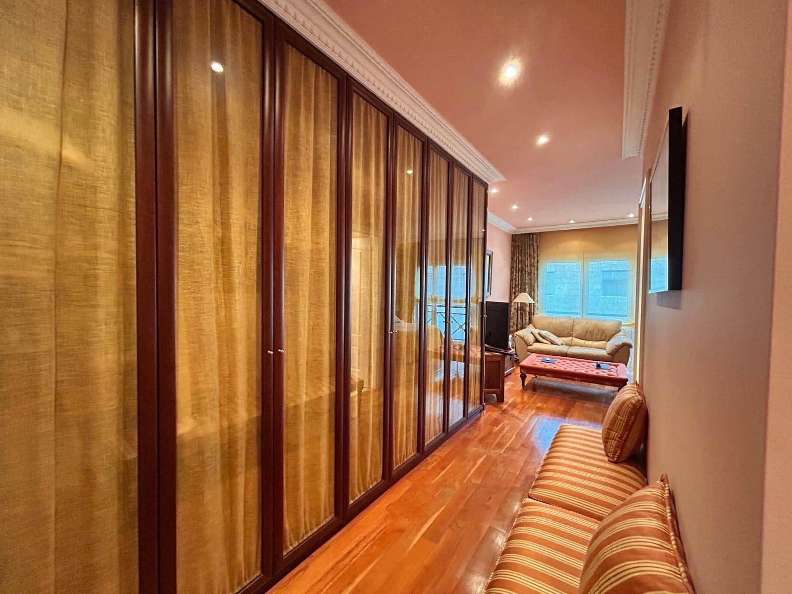 Casa de 4 habitaciones en Mataró en venta con garaje - 890.000 € (Ref: 10187246)